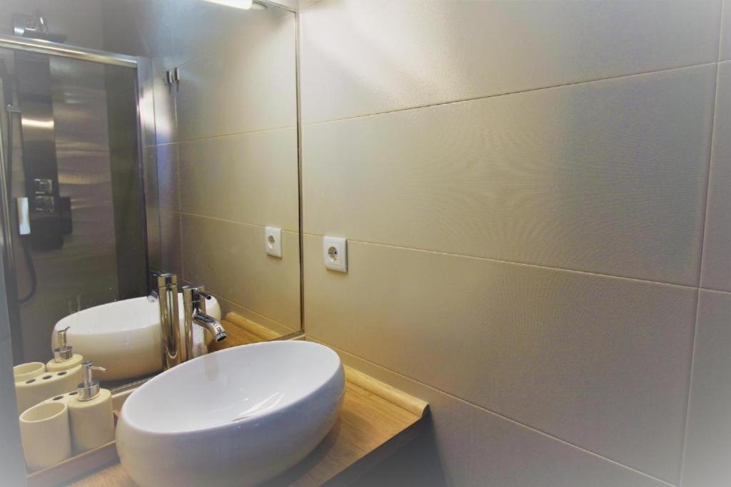 Flh Santa Catarina Lovely Flat Lisboa المظهر الخارجي الصورة
